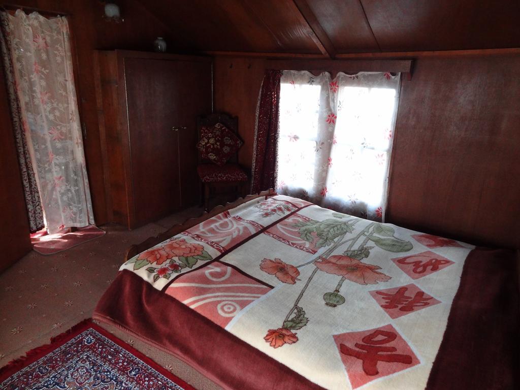 Srīnagar Houseboat Moon Of Kashmir酒店 客房 照片