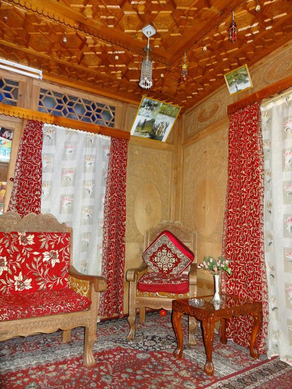 Srīnagar Houseboat Moon Of Kashmir酒店 客房 照片