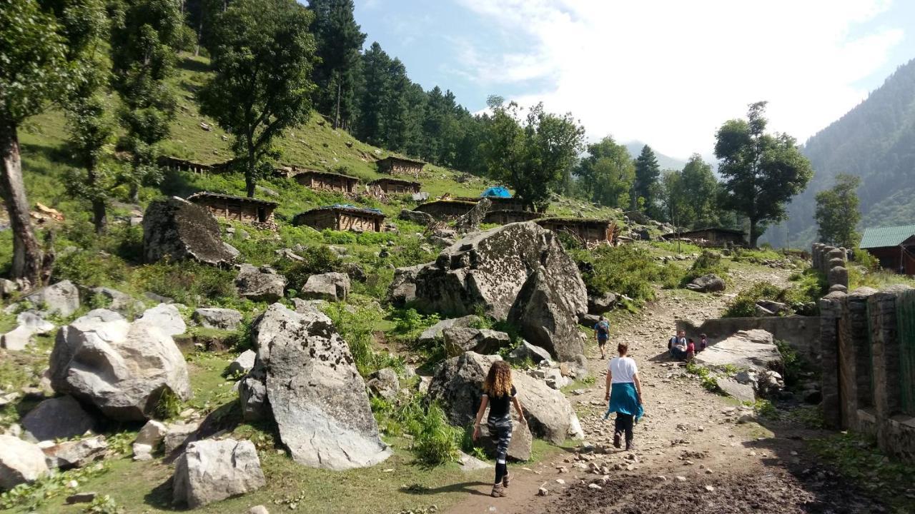 Srīnagar Houseboat Moon Of Kashmir酒店 外观 照片